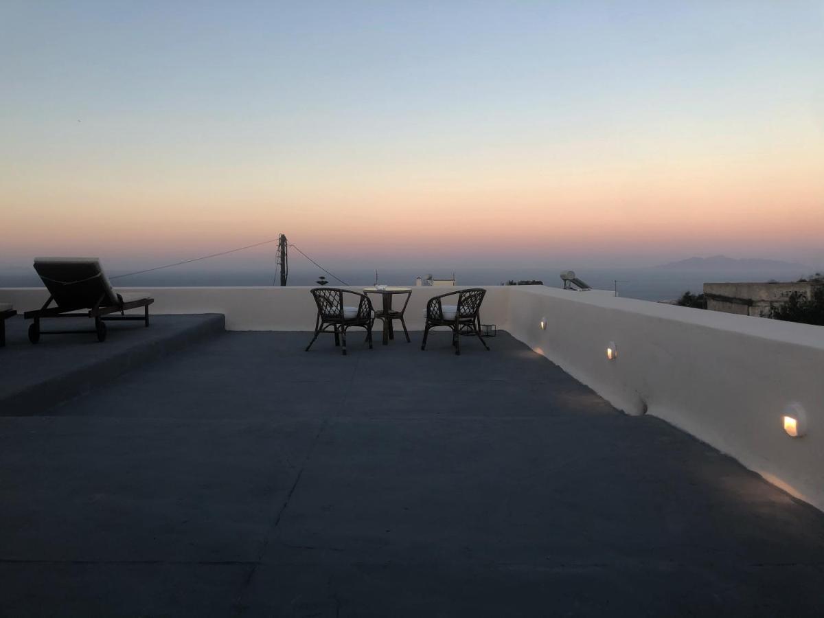 Amaryllis Suites Santorini Fira  Eksteriør bilde