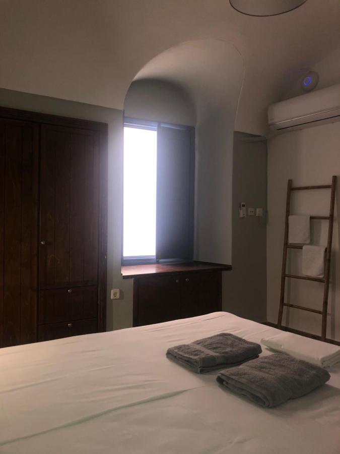 Amaryllis Suites Santorini Fira  Eksteriør bilde