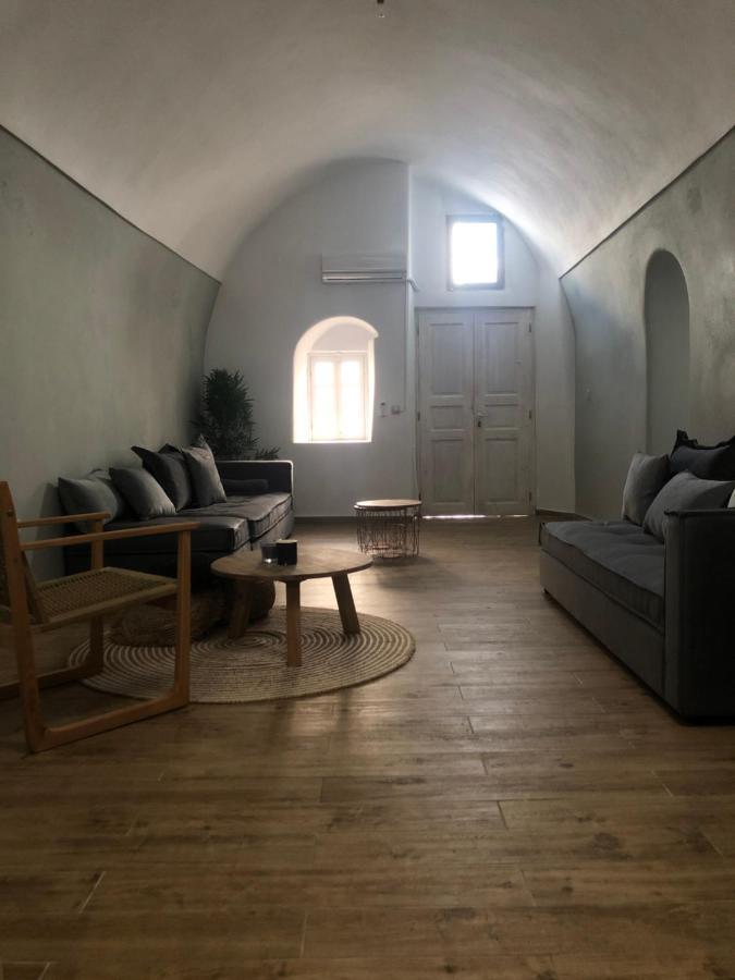 Amaryllis Suites Santorini Fira  Eksteriør bilde