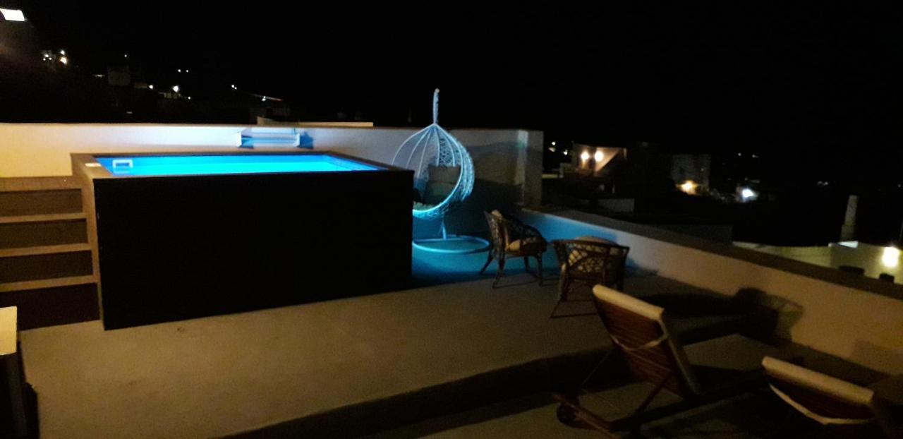 Amaryllis Suites Santorini Fira  Eksteriør bilde